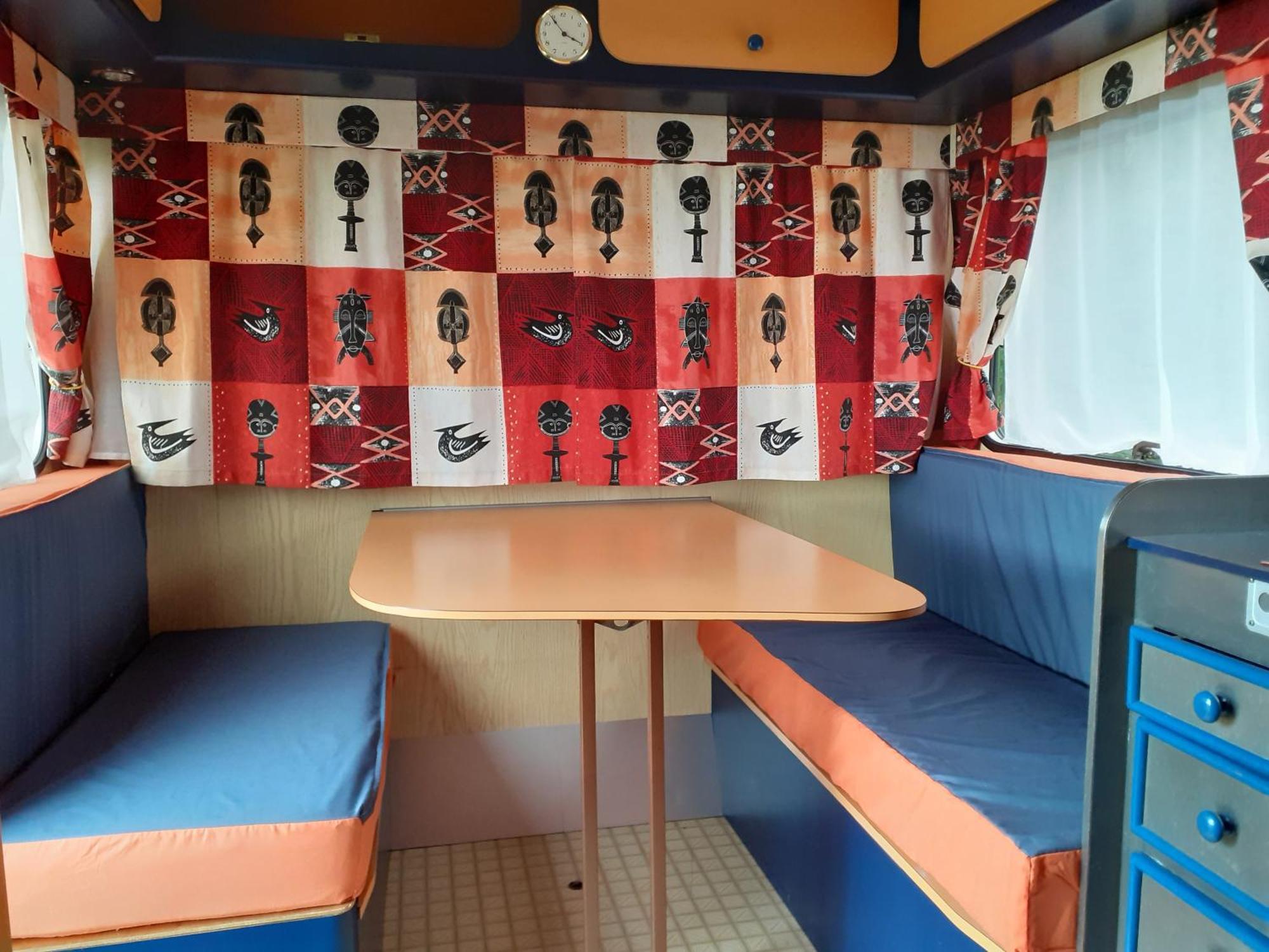 Maison D'Hotes Afrika Du Queyroux Ginestet Habitación foto