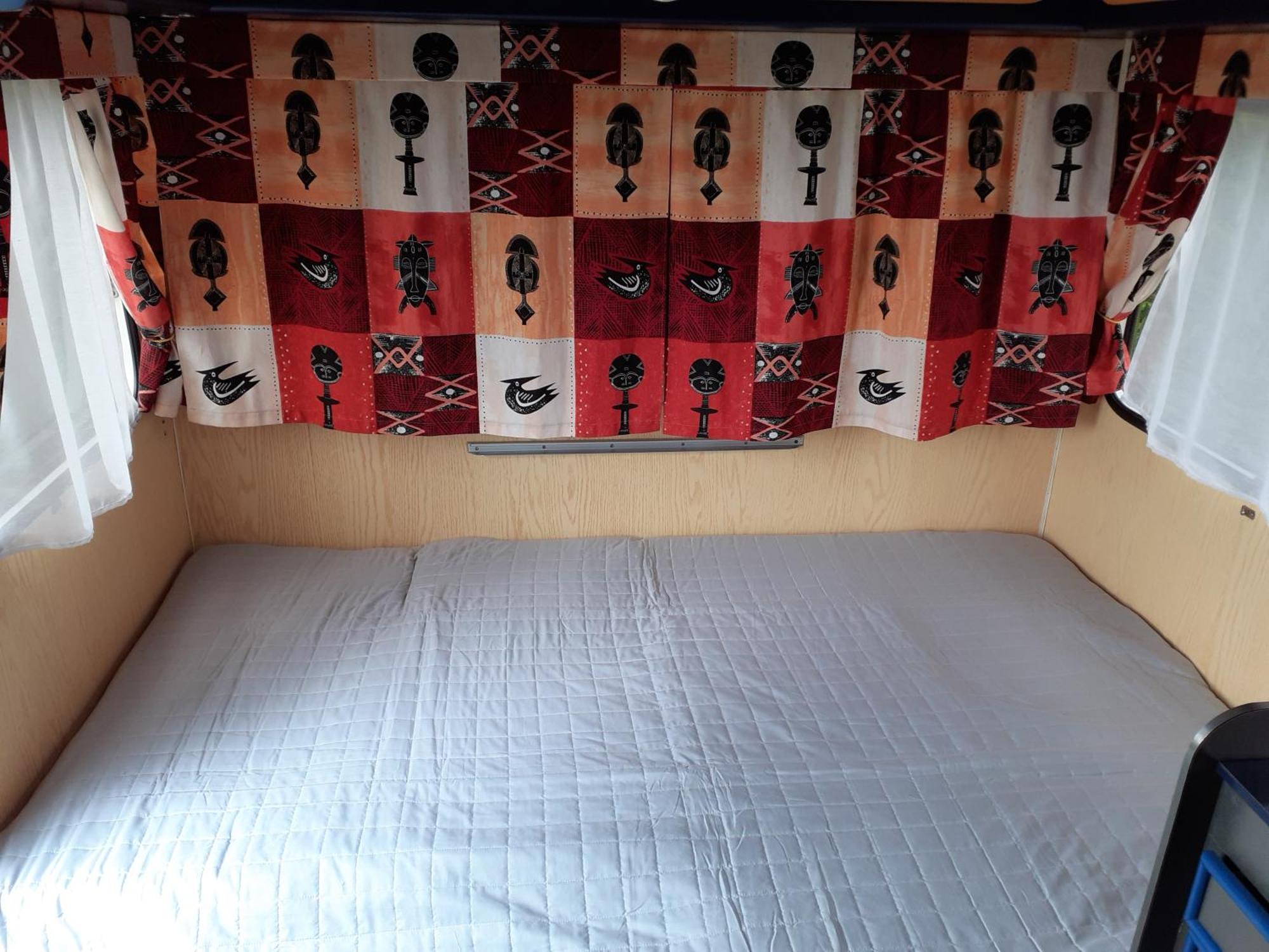 Maison D'Hotes Afrika Du Queyroux Ginestet Habitación foto